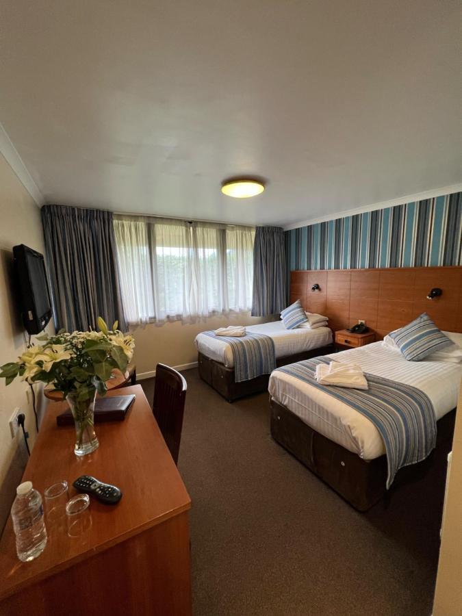 Hermitage Park Hotel Coalville Extérieur photo